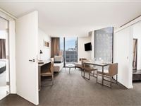 2 Bedroom Dual Key Apartment - Mantra on Collins Hobart